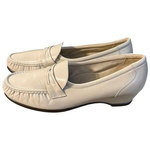 SAS 9.5 Wide Tripad Comfort Loafers Cream Leather